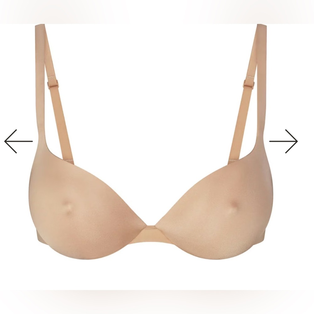 SKIMS Smooth Beige Bra